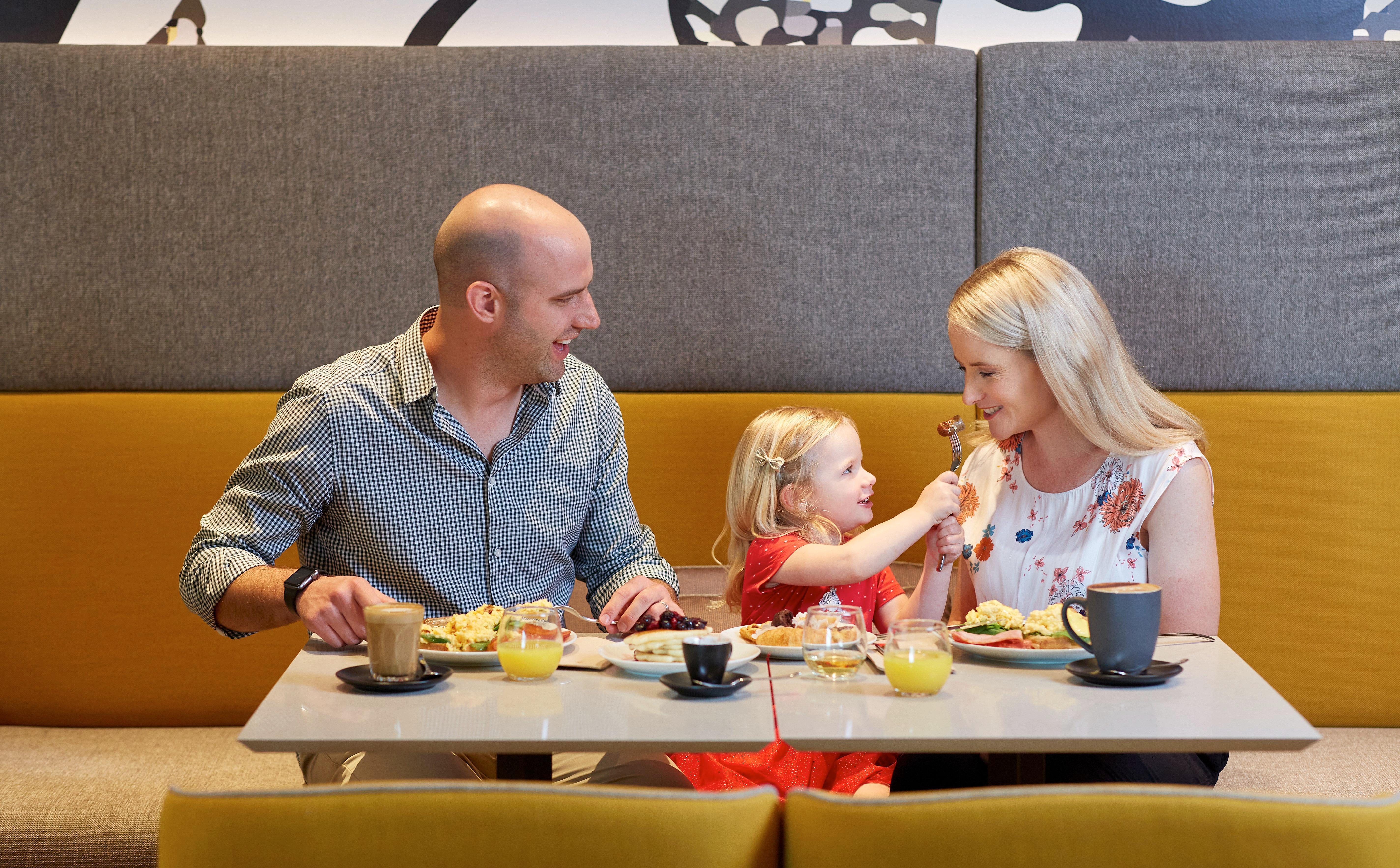 Holiday Inn Express Melbourne Southbank By Ihg Exterior foto